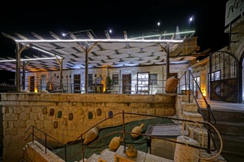 Emit Cave Hotel - image 14