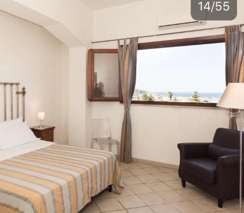 Casale Belvedere vista mare in 瓦爾德里切