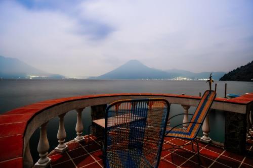 18 breathtaking Lake Atitlan luxury hotels