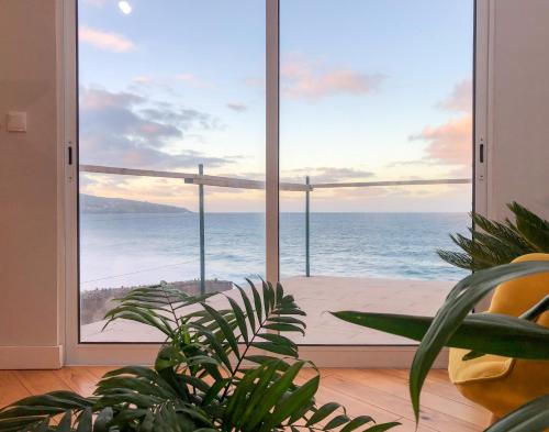 Dwell Azores COWORKING & COLIVING chambre d'hôte Fenais da Luz