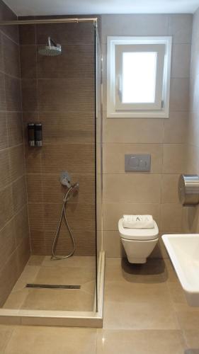 Elata Apartments - image 2