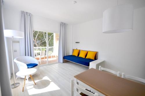 Superior Two-Bedroom Apartment image 5