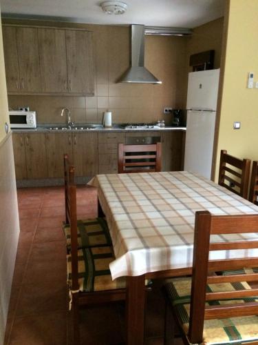 virtuve, Casa Rural El Pilón (Casa Rural El Pilon) in Santibáñez el Alto