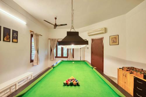 StayVista at Chitrita Bhavan with Indoor Game & Free Breakfast