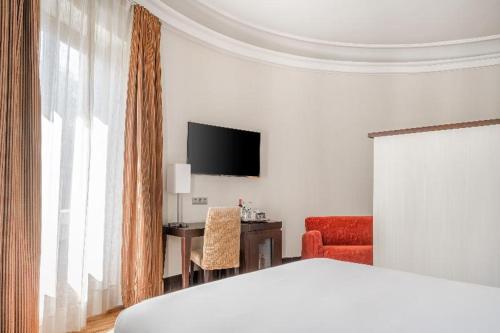 NH Collection Victoria - image 2