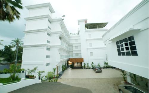 HOTEL SURYA Iritty