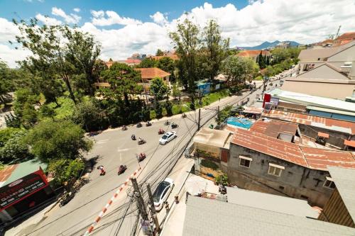 A.M Memory Hotel - Tap to explore photos