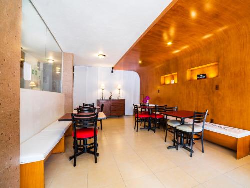 Hotel HC in Celaya, Mexico