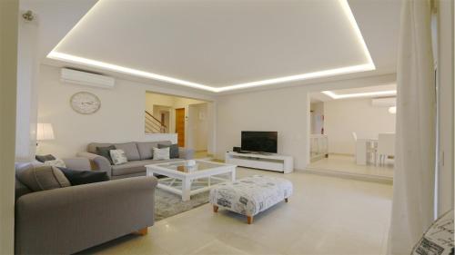 Villa Pinhal CD 213 Sleeps 8, Quiet area