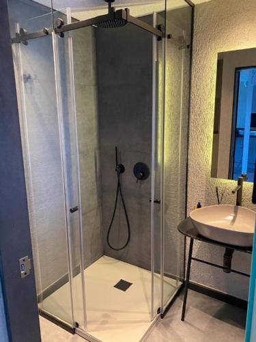 Surfer Caravan Gastro Pub & Suites - image 13