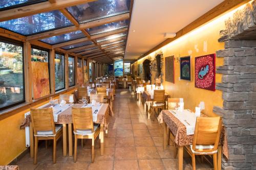 284514799 Art Hotel Kristal