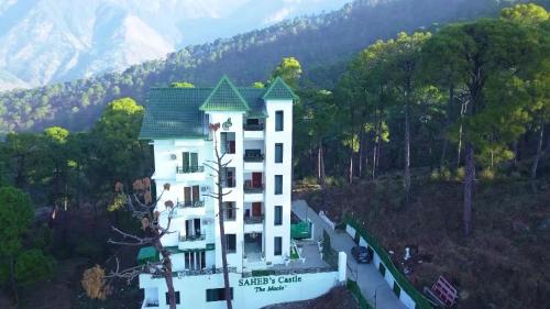 Hotel Sahebs Castle McLeodganj