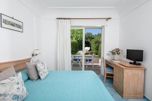 Hotel Al Mulino - Mediterranean Garden Retreat in AnaCapri Room Type - Junior Suite with Terrace Hotel Al Mulino - Mediterranean Garden Retreat in AnaCapri Room Type - Junior Suite with Terrace