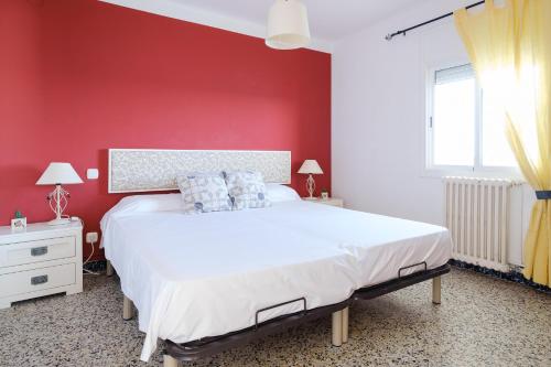 2 bedrooms, 4 beds