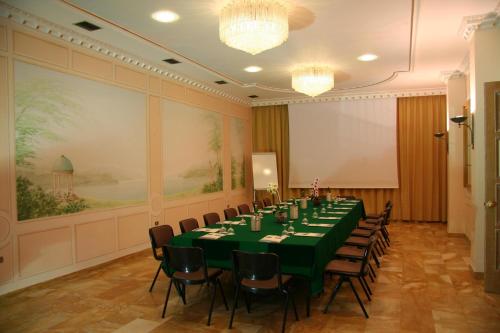 Hotel Astoria - main image