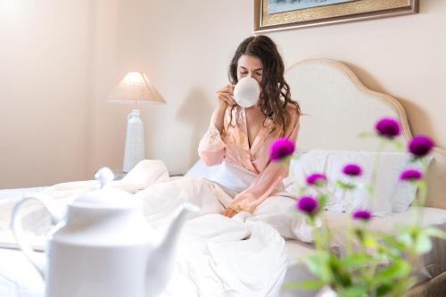 Floating Mountain Villa