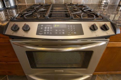 Cozens Pointe D301 condo - image 5