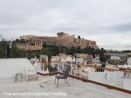 Window to...Acropolis!