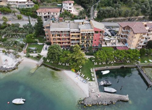 Hotel Du Lac - Relax Attitude Hotel - 숙소 외관