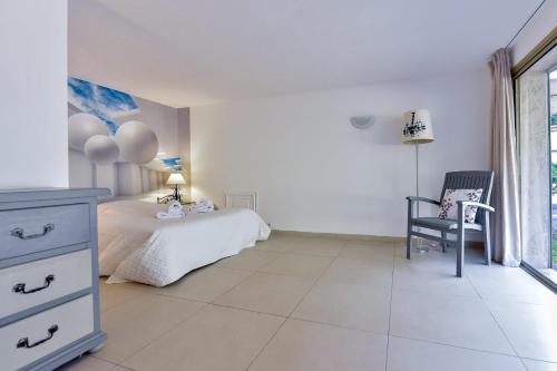 KIKILOUE Villa familiale avec piscine pour 10 à 15 min de Cannes ! gîte à louer Mougins