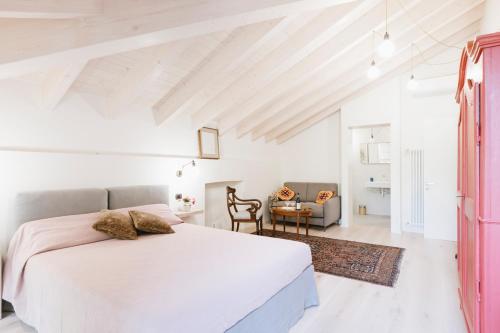 Quadruple Room with Private Bathroom