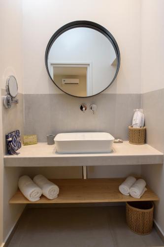 Vigla Hotel - image 12