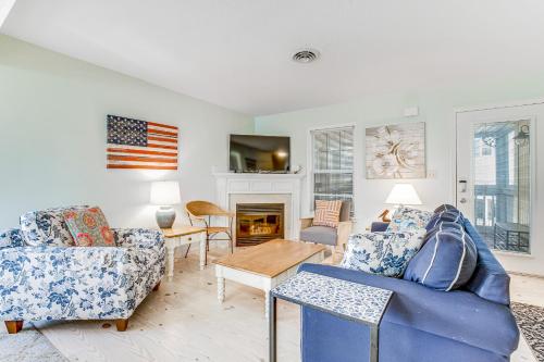 Bahamas Beach Cottages - 602 New Providence - main image