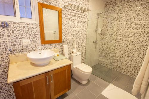 Single Room with Shower image 4