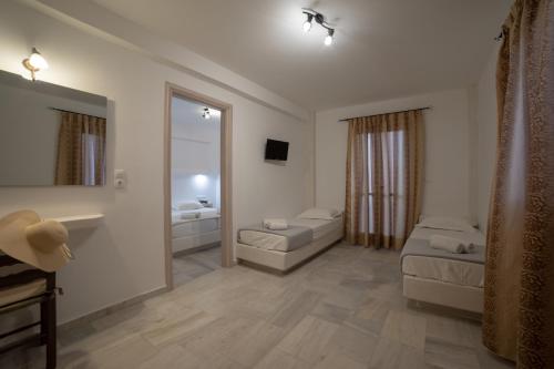 Aphrodite Hotel & Apartments - image 8