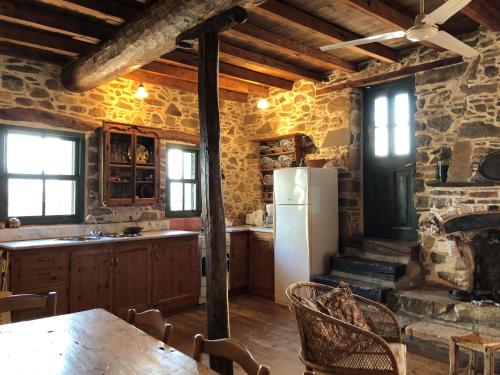 Kitchen, PANAYIOTIS, a Unique Stone Built House with Amazing Views in Volissos