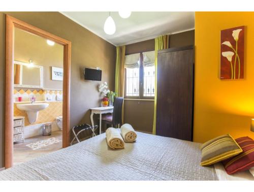Alghero, Villa Mariposa with swimming pool for 1214 people
