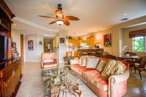HRG Condos at Los Sueños photo 3
