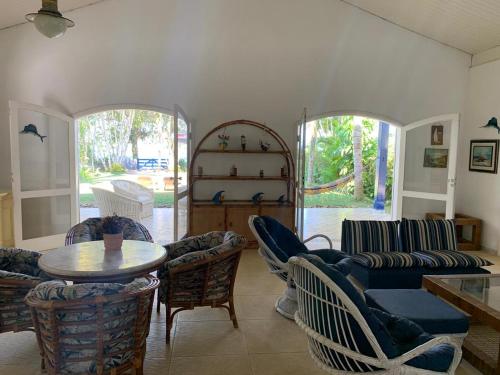 Casa pé na areia - Praia do Lázaro (Casa pe na areia - Praia do Lazaro) in ปรายา โด ลาซาโร