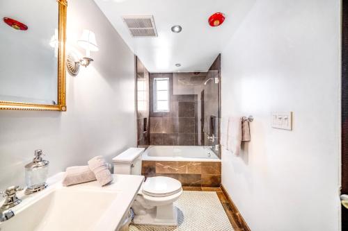 The Ultimate Historic Pool Villa in South Beach