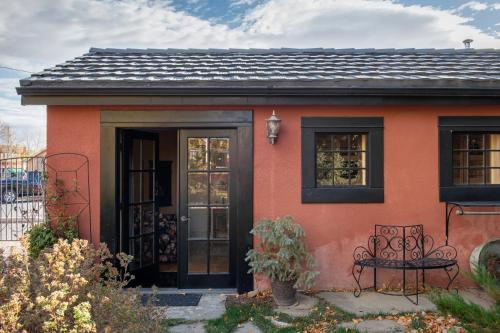 外部景觀, 張伯倫旅館 (Chamberlin Inn) in 科迪 (WY)