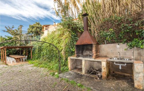 Beautiful home in Lloret de mar with Outdoor swimming pool and 3 Bedrooms - image 10