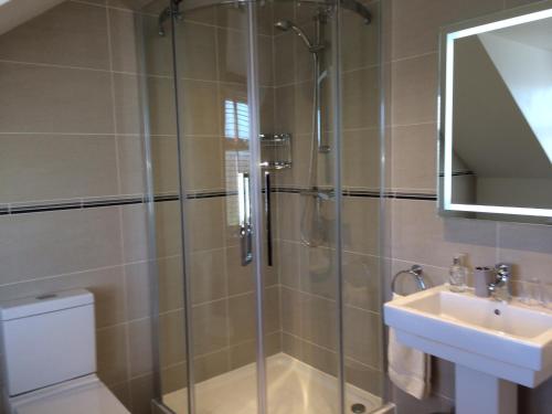 Deluxe Double Room with Shower