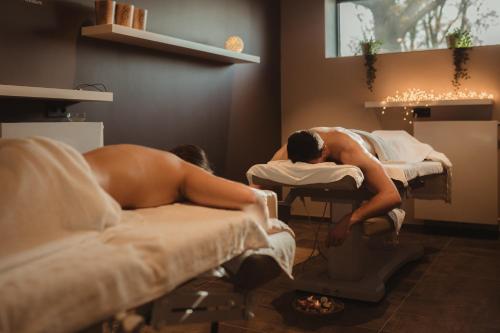 Best Western Plus Golden Lakes Hotel - image 6