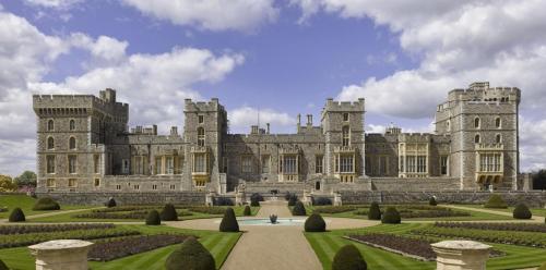Lego Land Windsor Castle Town Centre Sleeps 6
