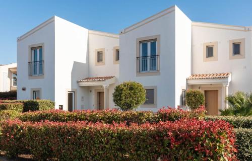 Two-Bedroom Villa (4 Adults) image 7