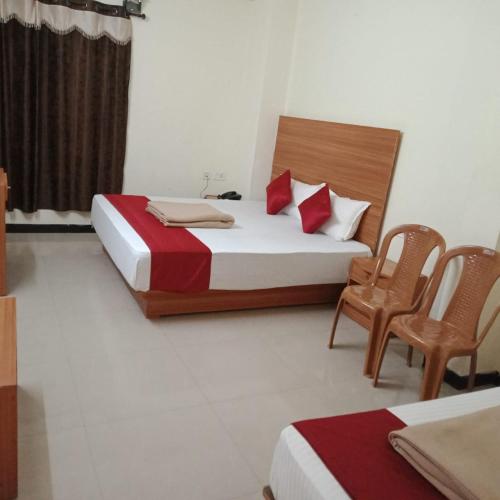 Red Star Holidays in ปัตตาไลน์