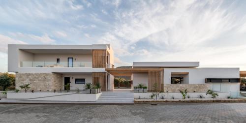 One&Only Luxury Villa, Olive Sun an Iconic Retreat