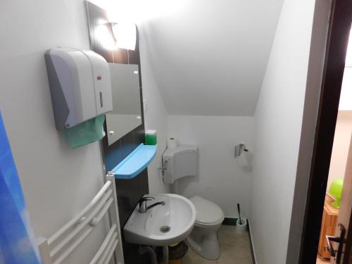 Double or Twin Room with Private Bathroom