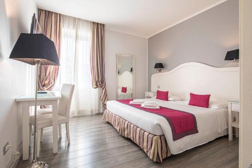 Residenza Castrense, Roma