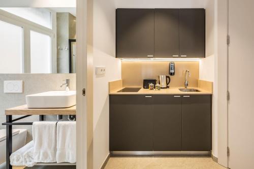 Mon Suites Benlliure - main image