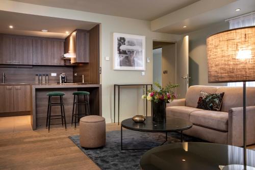 2 bedrooms, 3 beds