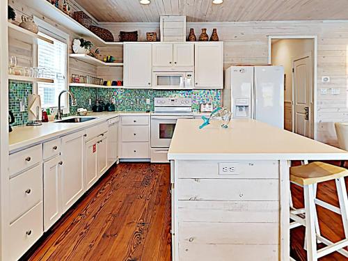 Ocean Village 37 Home - image 2