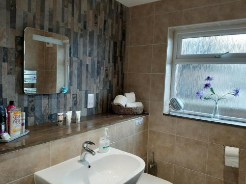 Bathroom, At Cedar Lodge Apartment in Cleator