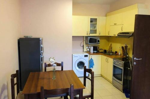 Bansko 1 Bedroom Apartemrnt near the Gondola for 4