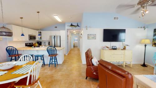 Lucky Enough home - image 5